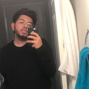 Meet your Posher, Javier